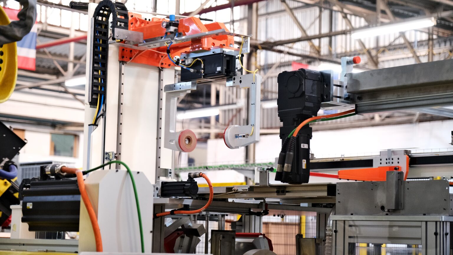 Centralising Ruler The mat gripper transfer and centralising system employs dual gripper ...
