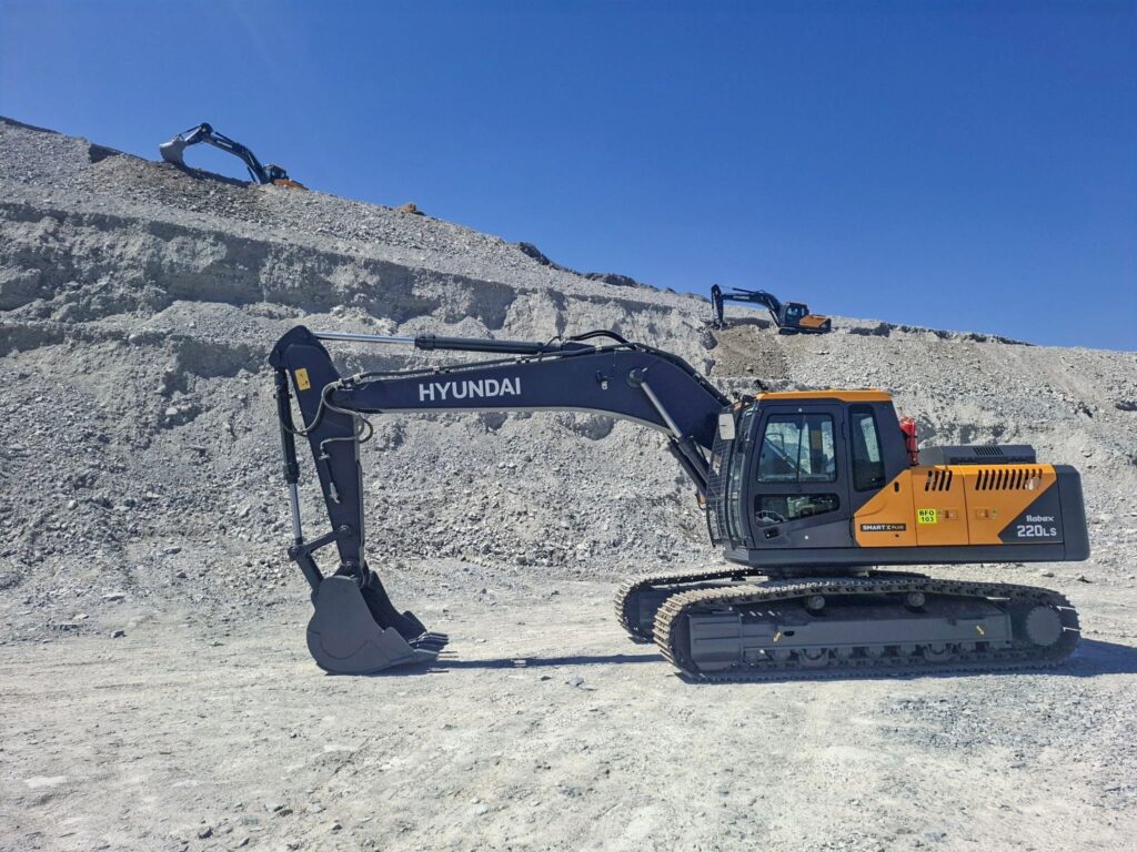 Advanced design features lower TCO over the excavator’s lifecycle