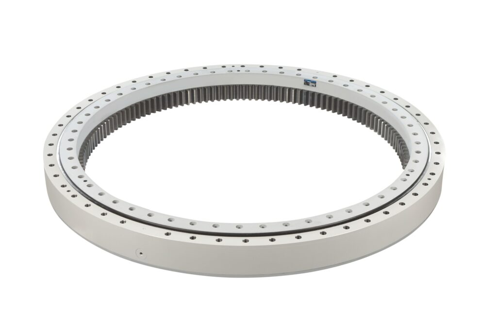 Premium slewing rings, multidisciplinary excellence and reduced ownership costs – SKF supports customers across the full value chain